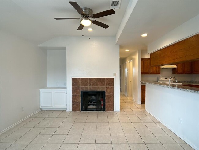 Building Photo - 1103 Dulles Ave