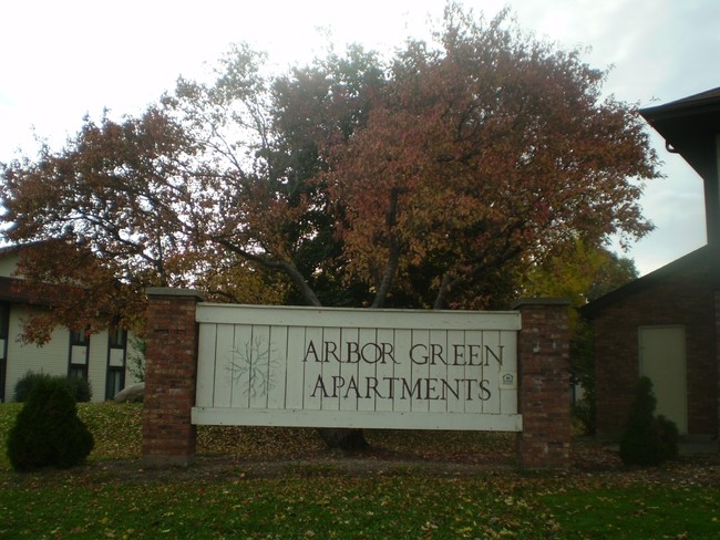 Building Photo - Arbor Green Apartments