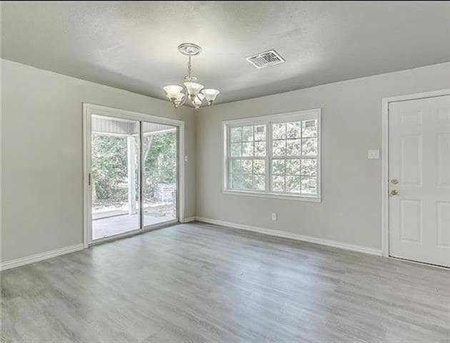 Building Photo - 3821 Bonnie Dr