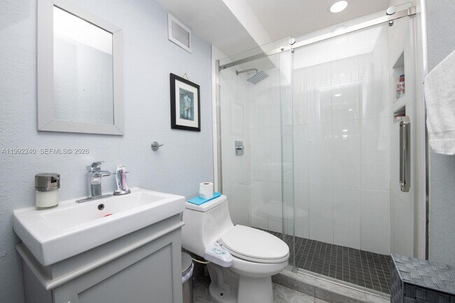 Foto del edificio - 6200 NW 44th St