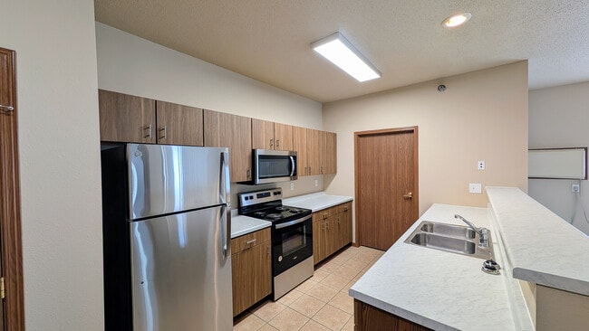 Building Photo - Amber Crossing Apartments