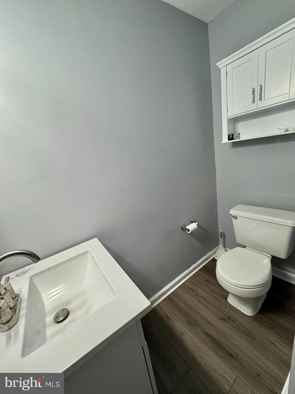 Foto del edificio - 508 Kingdom Ct