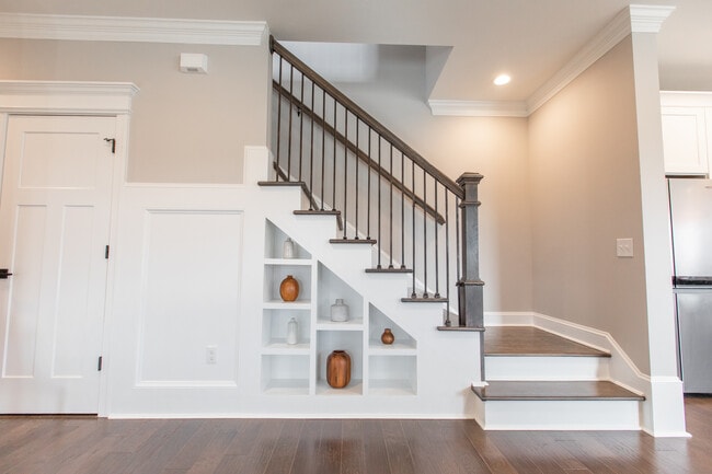 Building Photo - 1008 Easton Ct