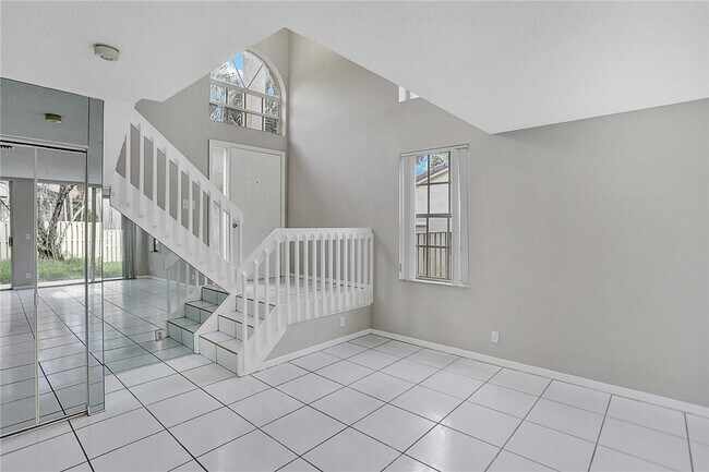 Foto del edificio - 10932 NW 12th Ct