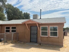 Building Photo - 34863 Cedar Rd