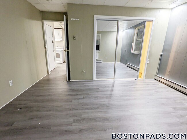 Foto del edificio - 67 Webster Ave
