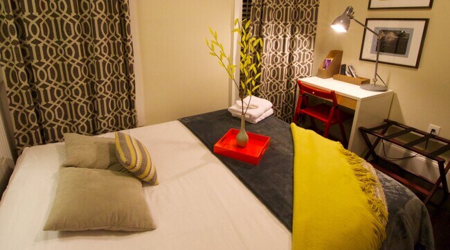 Building Photo - 20 Moon St