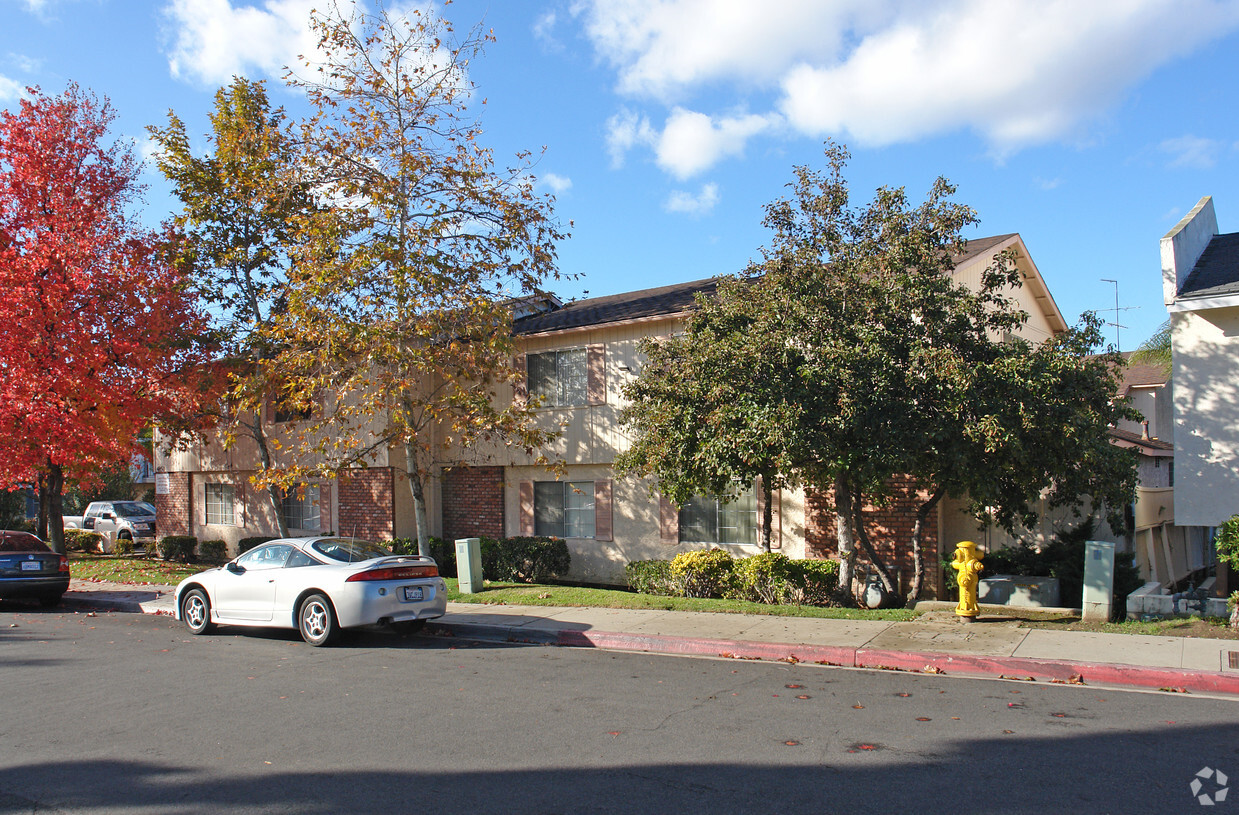 Primary Photo - Colony Square Apartments