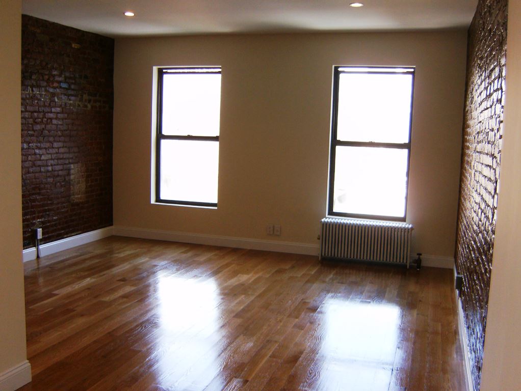 Primary Photo - 149 W 12th St