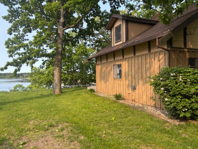Building Photo - 646 Island
