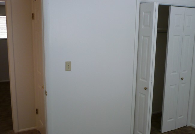 Building Photo - 1125 E 960 S