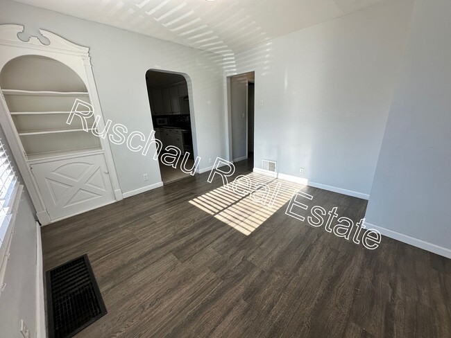 Foto del edificio - Cozey 2 Bed 1 Bath Home