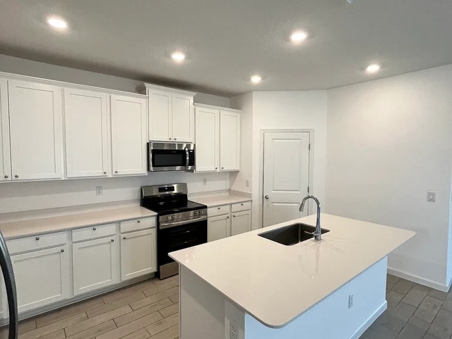 Kitchen view 2 - 15591 Whispering Fir Dr