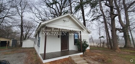 Building Photo - 1958 Bloomfield Dr