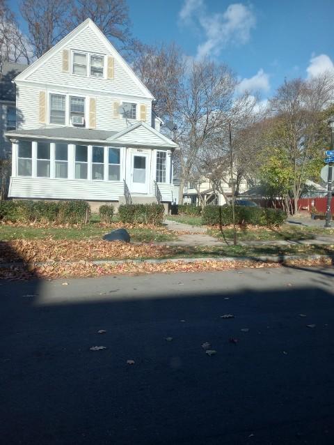 Foto principal - 404 Birr St