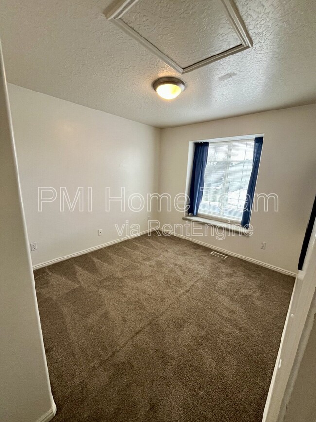 Building Photo - 1222 Willard Peak Dr