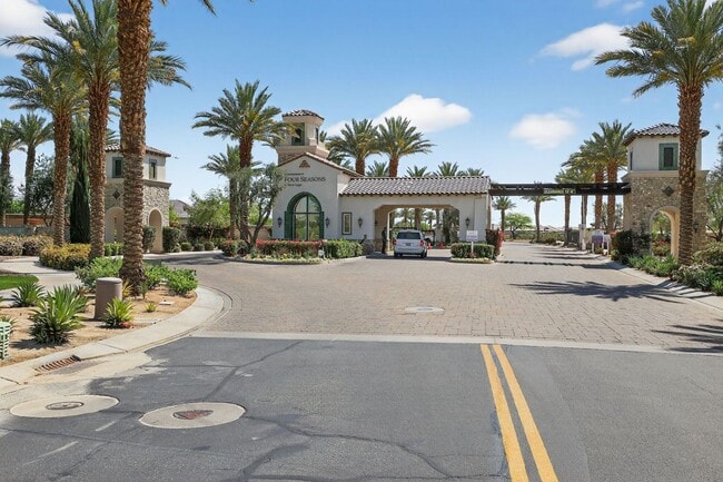 Building Photo - 85556 Molvena Dr