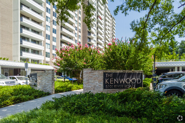 Letreros - Kenwood Condominium