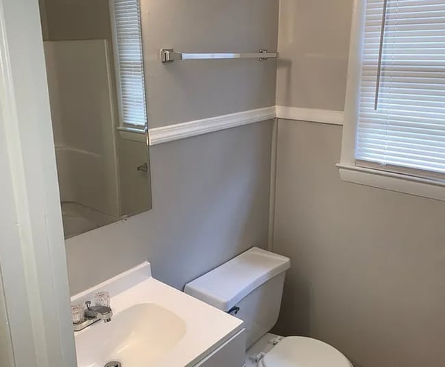 Building Photo - Charming 3BR Home with Covered Front Porch
