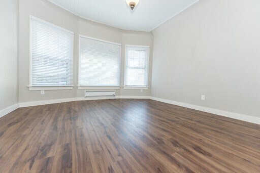Building Photo - 1406 SW 12th Ave