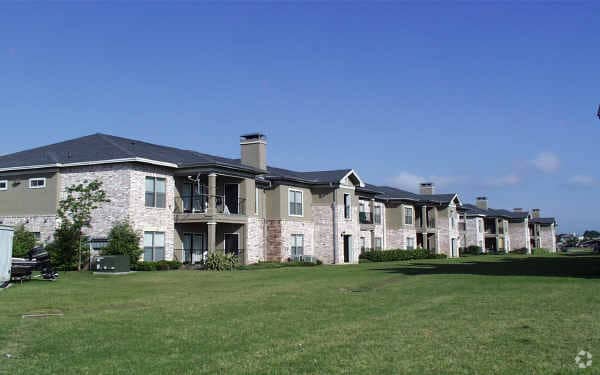 Building Photo - The Springs Of Indian Creek