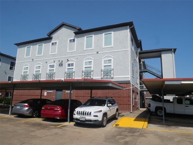 Building Photo - 6289 Wilcrest Dr