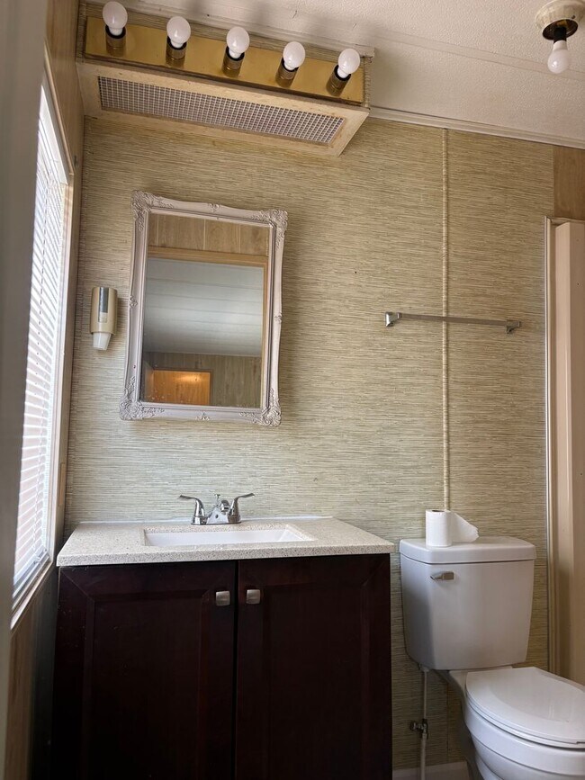 Foto del edificio - 2bed/2bath SFH Rent $1250/month ready May 2026