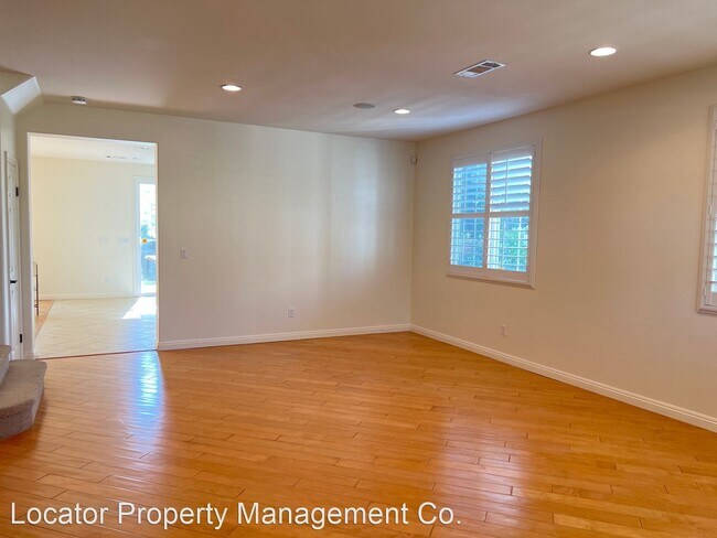 Foto del edificio - 4 br, 4 bath House - 5210 Village Green Lane