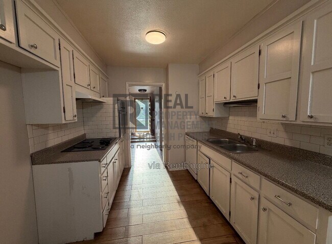 Foto del edificio - 4426 Mesa Cir