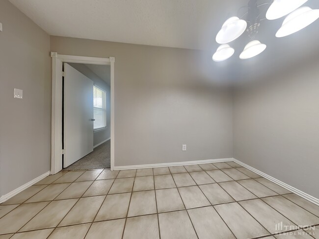 Building Photo - 4108 Coronet Ln