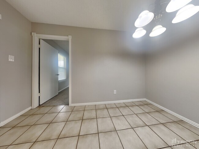 Foto del edificio - 4108 Coronet Ln