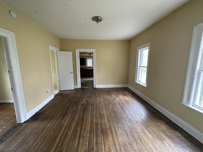 Building Photo - 56 Rauber St