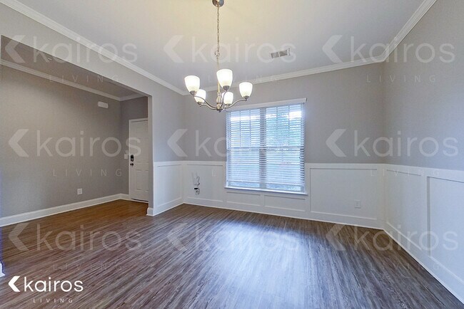 Building Photo - 140 Mandy Ln