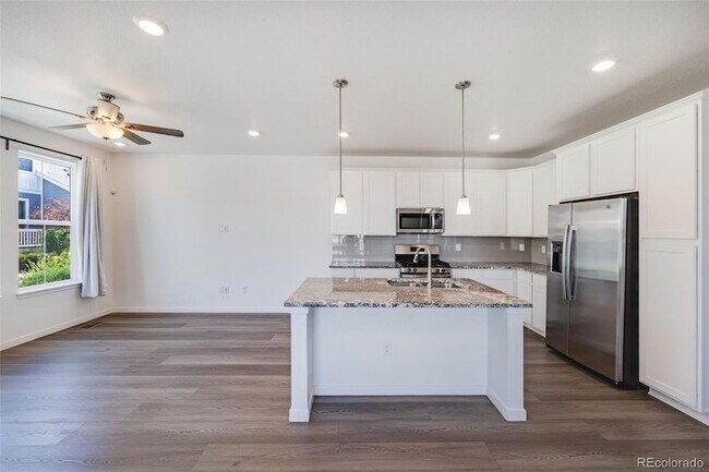 Foto del edificio - 7482 W Atlantic Ln