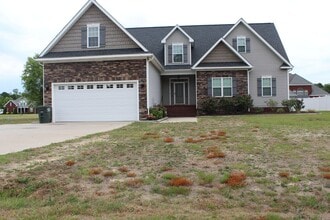 Building Photo - 111 Apple Tree Ln