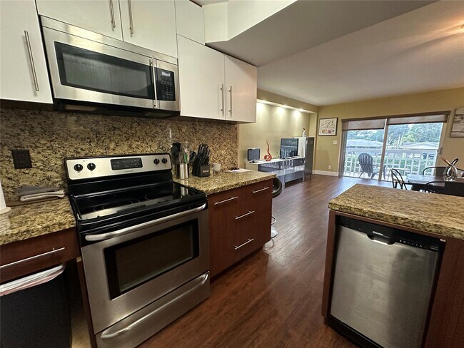 Foto del edificio - 1831 NE 38th St