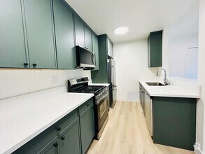 Building Photo - bun183