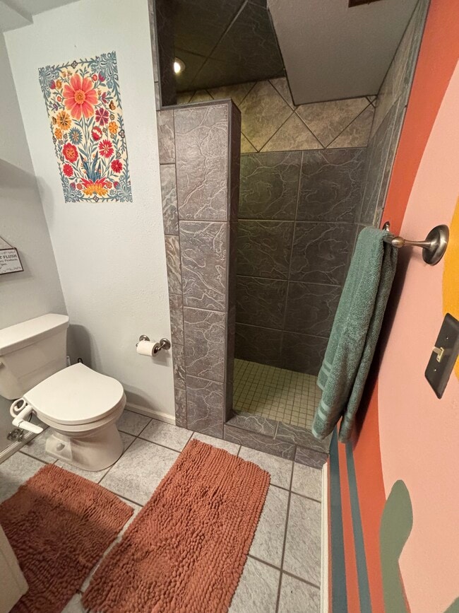 Foto del edificio - 345 E 11th St