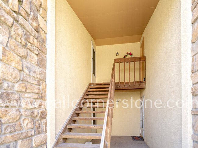 Foto del edificio - 850 Tenderfoot Hill Rd