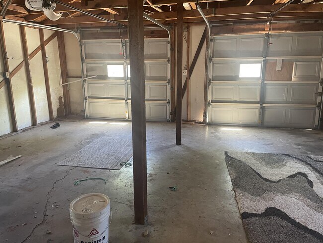 Foto del edificio - 3319 Sherwood Ln