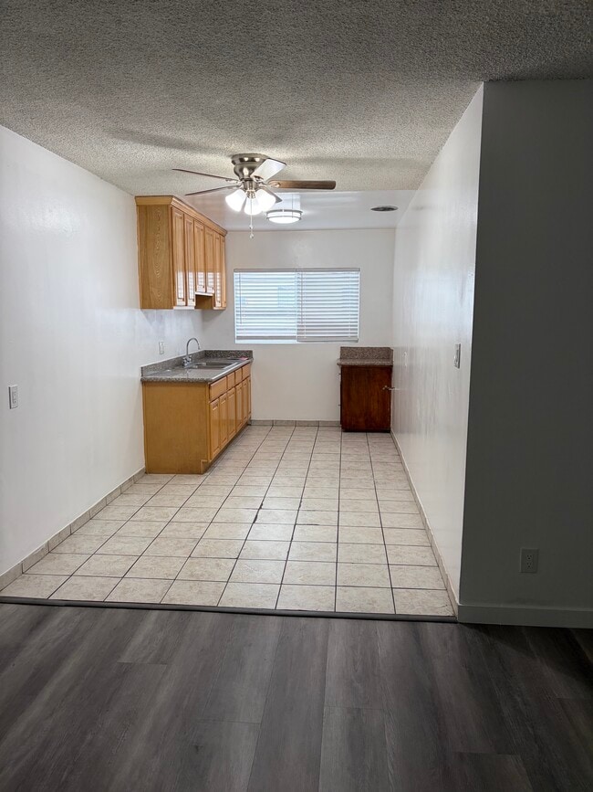 Building Photo - 14017 Dicky St