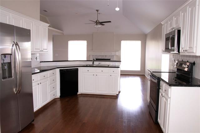 Foto del edificio - 10702 Huntington Rd