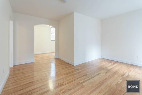 Building Photo - 129 E 24th St