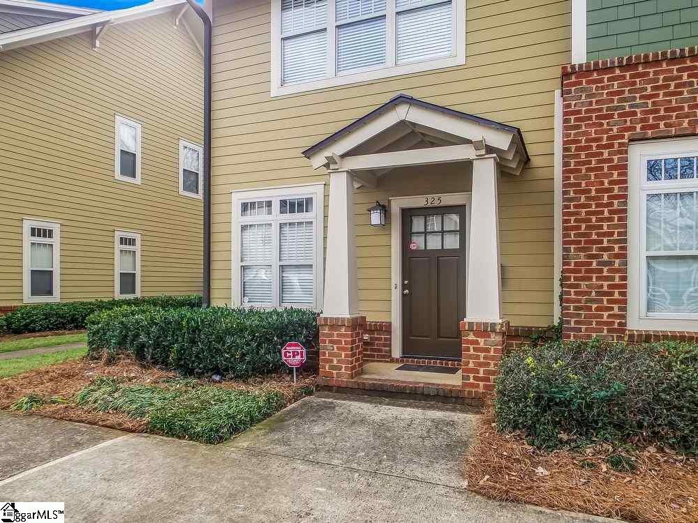 325 Arlington Ave, Greenville, SC 29601 Condo for Rent in Greenville