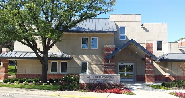 Building Photo - 201 Regency Dr