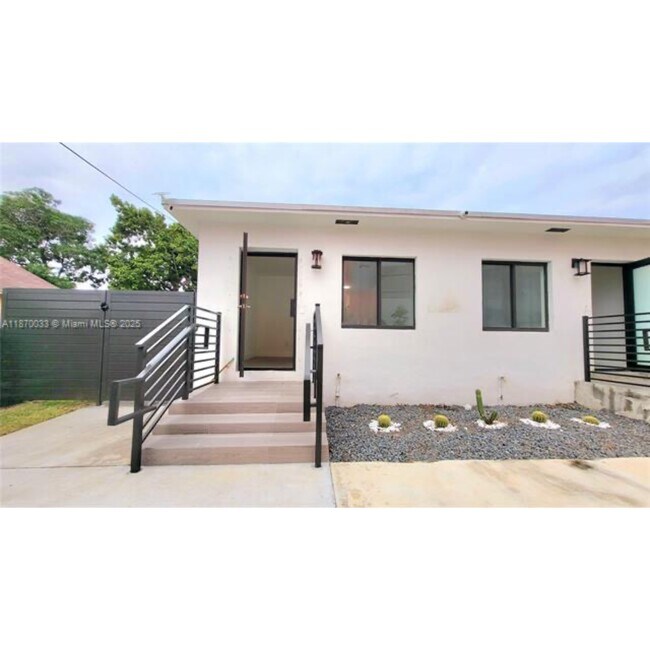 Foto del edificio - 681 NW 30th St