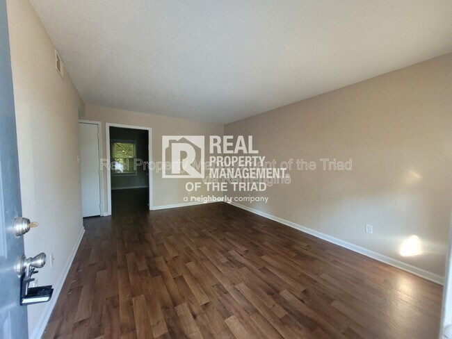 Foto del edificio - 2574 Green Oaks Ct SE