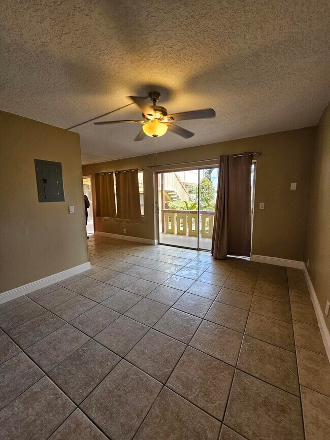 Foto del edificio - 1200 Blue Heron Blvd