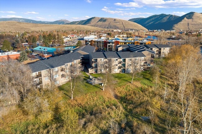 Interior Photo - Riverbend Apartments