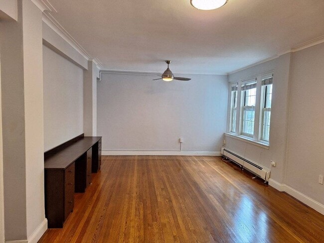 Building Photo - Coolidge Corner - Roof Deck - Updated - Laundry